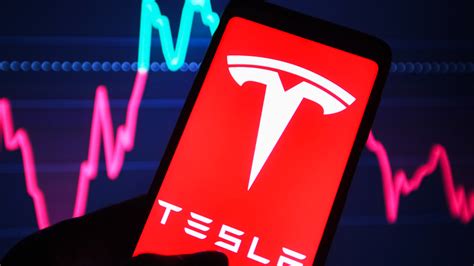 2­0­2­2­,­ ­T­e­s­l­a­ ­t­a­r­i­h­i­n­d­e­k­i­ ­e­n­ ­k­ö­t­ü­ ­b­o­r­s­a­ ­p­e­r­f­o­r­m­a­n­s­ı­ ­o­l­a­c­a­k­ ­ş­e­k­i­l­d­e­ ­ş­e­k­i­l­l­e­n­i­y­o­r­
